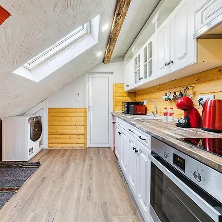 Folklore Life 아파트 소피아